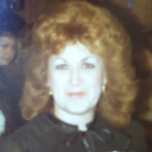 Meet your Posher, Carolyn